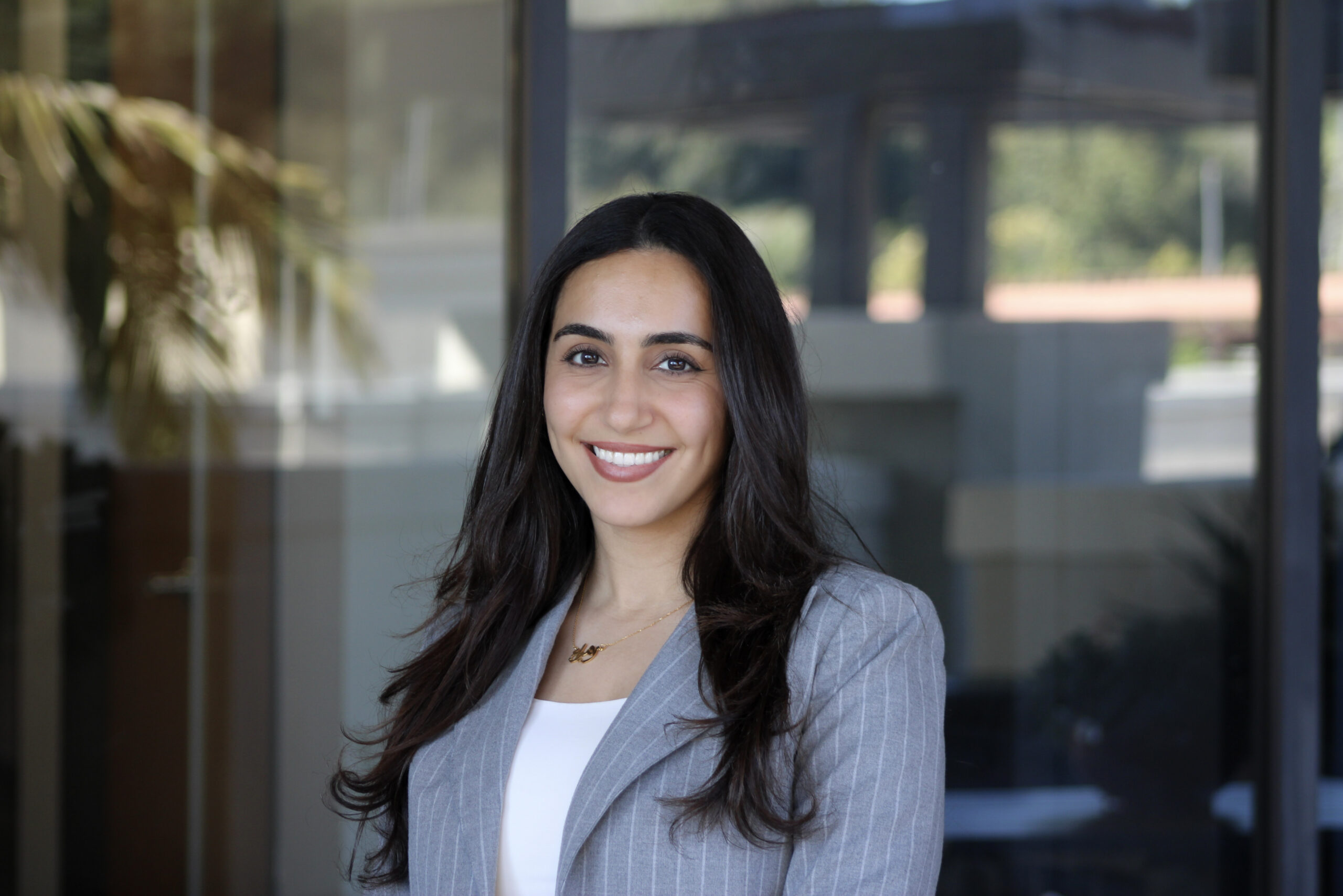 Dr. Zahraa Ahmad Best Dentist in Carmel valley san diego
